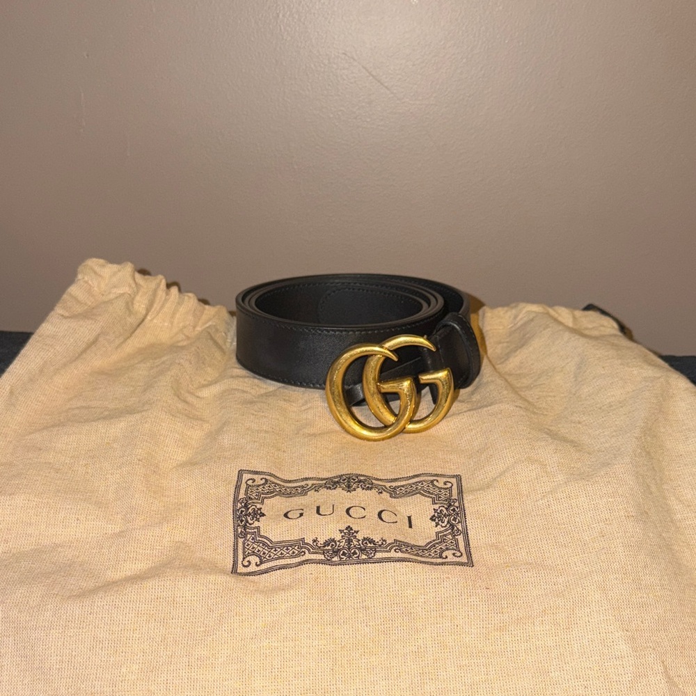 Gucci Black Leather Belt with Gold Double G Buckle